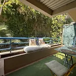 Appartement With Terrace Near Beach & City Center