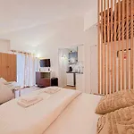 Proche - 2 Pers, Ac Apartment