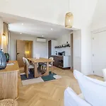 62 Carnot Lot 7 - Duplex Atypique- Climatise - 2 Apartment