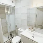 Apartment Elegant With Balcony,