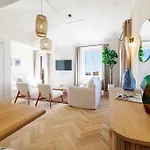 62 Carnot Lot 7 - Duplex Atypique- Climatise - 2 Nice