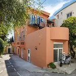 62 Carnot Lot 7 - Duplex Atypique- Climatise - 2 Apartment