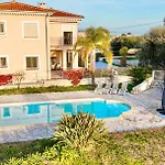 Villa Syagrus - Easy Home Booking