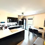 Appartement 3 Pieces Avec Parking A Nice Chez David