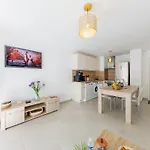 Lumineux T2 Avec Balcon, Netflix A Apartment Nice