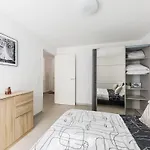Apartment Lumineux T2 Avec Balcon, Netflix A Nice