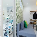 Casa Madere- Ideal Couples - & Cosy -train Station - Tram & Supermarkets-balcony- Washing-machine-ac Nice