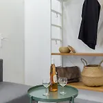 Apartment Casa Madere- Ideal Couples - & Cosy -train Station - Tram & Supermarkets-balcony- Washing-machine-ac *
