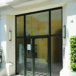Apartment St Genevieve Five Stars House