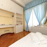 Le Majestic Promenade - Five Stars Holiday House