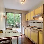 Apartment Nestor&jeeves - Marin Debussy - - By Shopping Area *