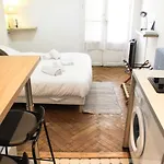 Pietonne 44