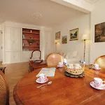 Apartment Clemenceau Centre Five Stars House