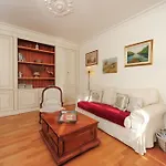 Clemenceau Centre Five Stars House