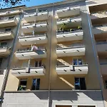 Medicis Charmant Studio Climatise Port Riquier Acropolis Apartment *