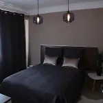 Stylish 2 Flat 50 Meters To The * Nice