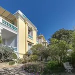 Villa Dracoena