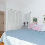 Apartment Port