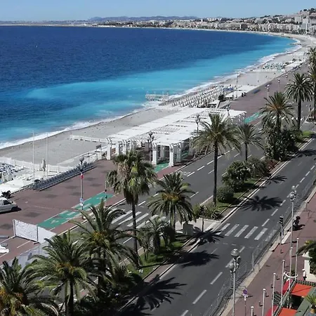 Homestay Les Pieds Dans L'eau Nice
