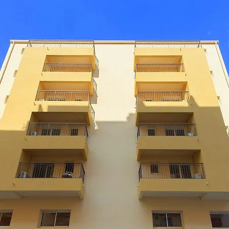Serafina Apartements Aparthotel