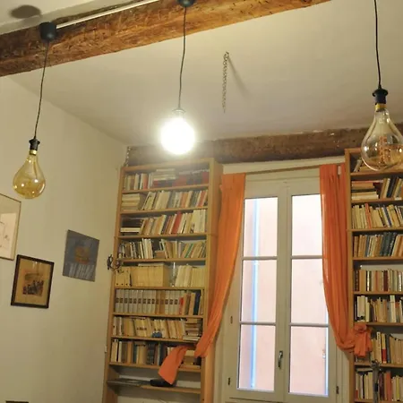 Apartment 42m In The Historical Center - Near The Sea *