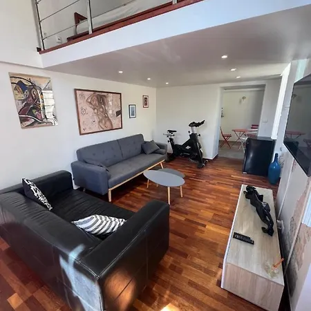 Superbe Loft Au Pied Des Bateaux, Magique ! Apartment Nice