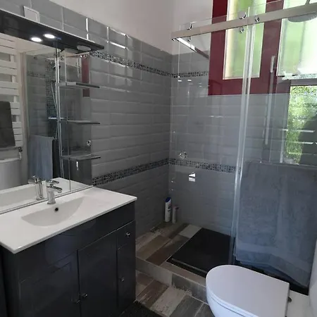 Apartment Loft Idealement Place Mer, Aeroport, Centre Nice