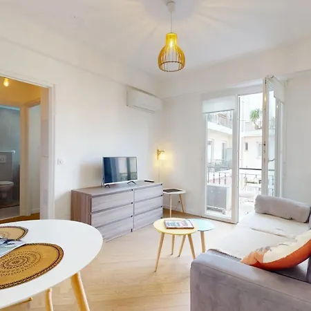 Apartment Sunny City Center Nice