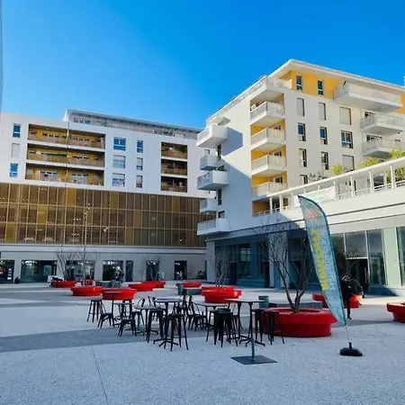 Q&r Renting - Design Modernes Et Luxueuses- Confort Parking Ac
