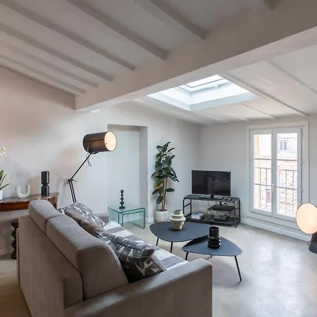 #16 Hot Heart Of The Oldtown 2 Min From The Beach-ac& Wifi Apartment Nice