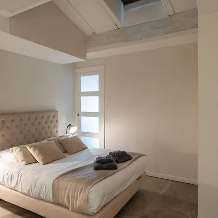 #16 Hot Heart Of The Oldtown 2 Min From The Beach-ac& Wifi Apartment *