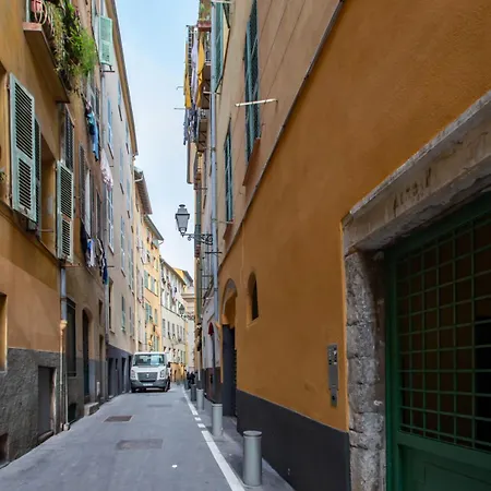 #16 Hot Heart Of The Oldtown 2 Min From The Beach-ac& Wifi Apartment Nice