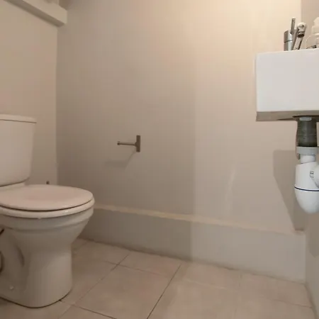 #16 Hot Heart Of The Oldtown 2 Min From The Beach-ac& Wifi * Nice