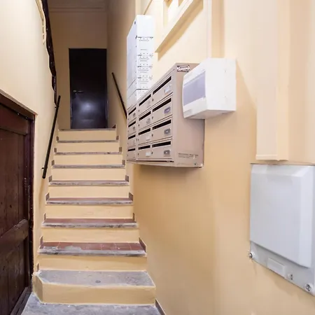 Apartment #16 Hot Heart Of The Oldtown 2 Min From The Beach-ac& Wifi
