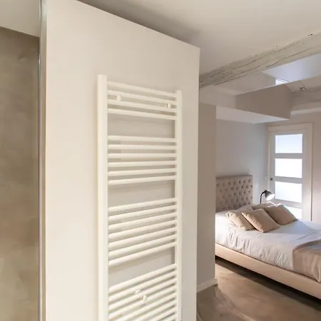 #16 Hot Heart Of The Oldtown 2 Min From The Beach-ac& Wifi Apartment