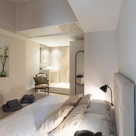 #16 Hot Heart Of The Oldtown 2 Min From The Beach-ac& Wifi Apartment Nice