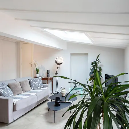 #16 Hot Heart Of The Oldtown 2 Min From The Beach-ac& Wifi Apartment