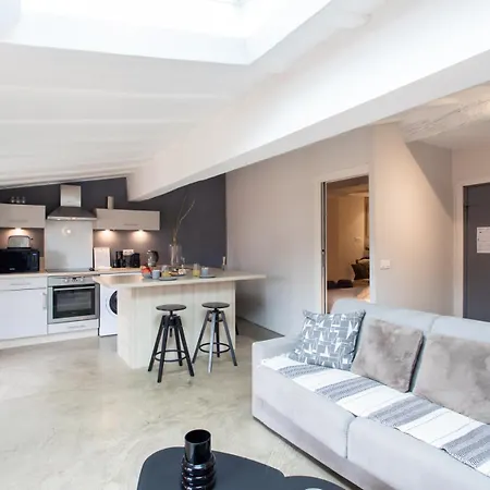 #16 Hot Heart Of The Oldtown 2 Min From The Beach-ac& Wifi Apartment *
