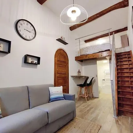 A-typical Studio, Heart Of The Port Area/nice, Ac