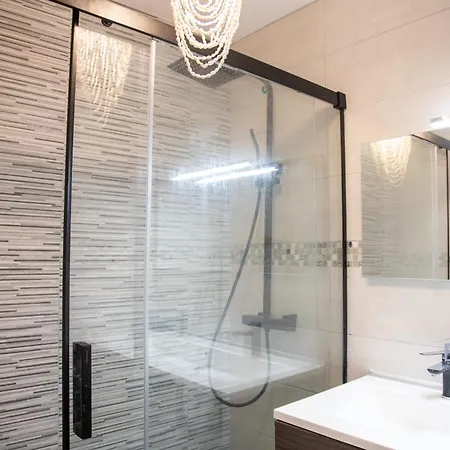 Spacious Apt Between Garibaldi And Riquier Nice