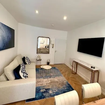 Apartment Barla - T2 Au Coeur Du Quartier Du Port De *
