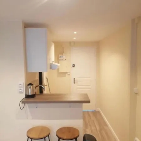 Apartment Studio Sur Massena