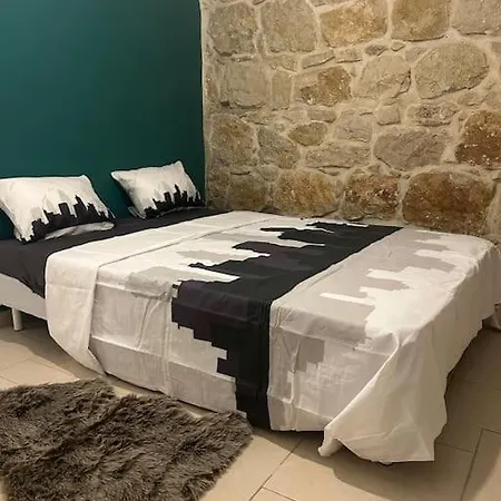 Apartment T3 Dans Pres De La *