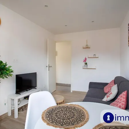 Near Thiers Station Apartment