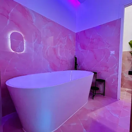 Intimate Escape - Seaside - Ac - Wifi Apartment Nice