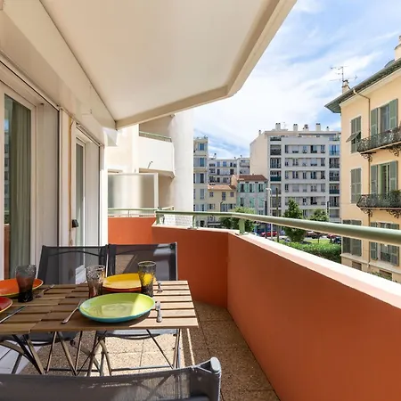 Happyfew Palais Des Arts Apartment *