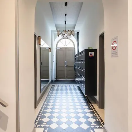 #14 Staywizus - Central Balcony 5Mins Old Town & Sea Ac Wifi Apartment