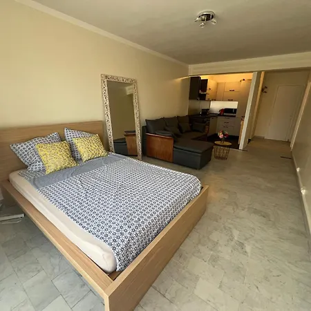A Cote De La Apartment Nice