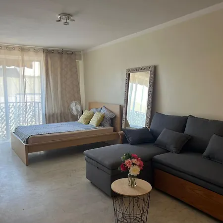 A Cote De La Apartment *