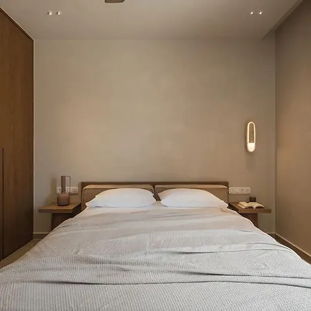 Luxary Apartment *